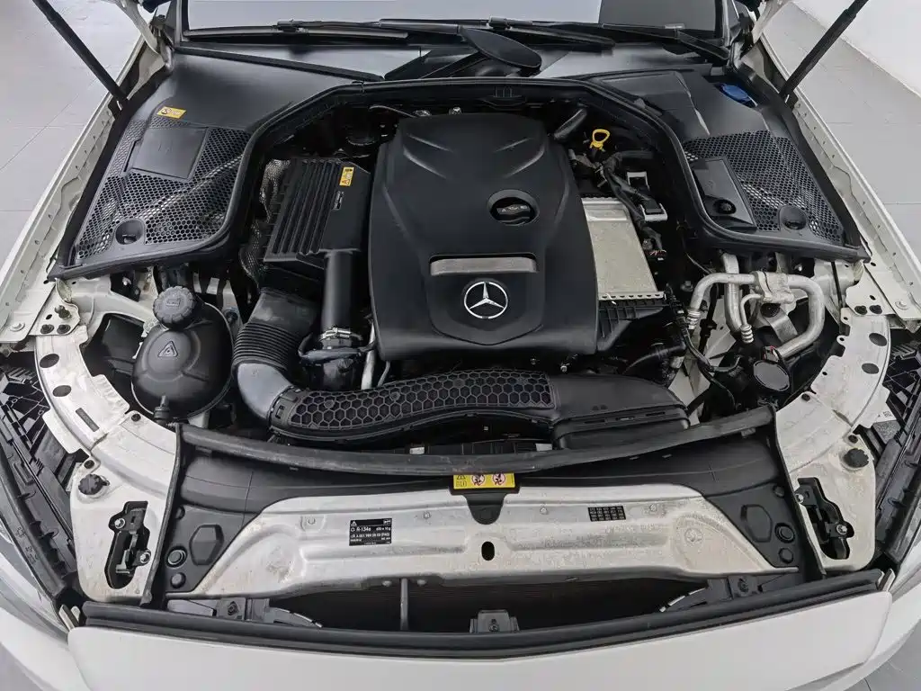 Mercedes-Benz C-Class — миниатюра 6