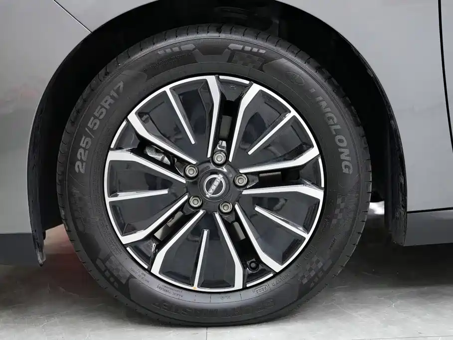 Nissan N6 — миниатюра 5