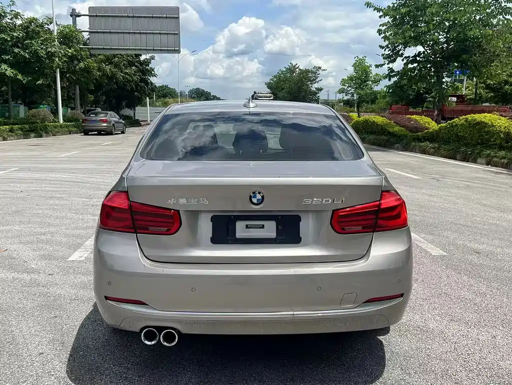 BMW 3 Series — миниатюра 7