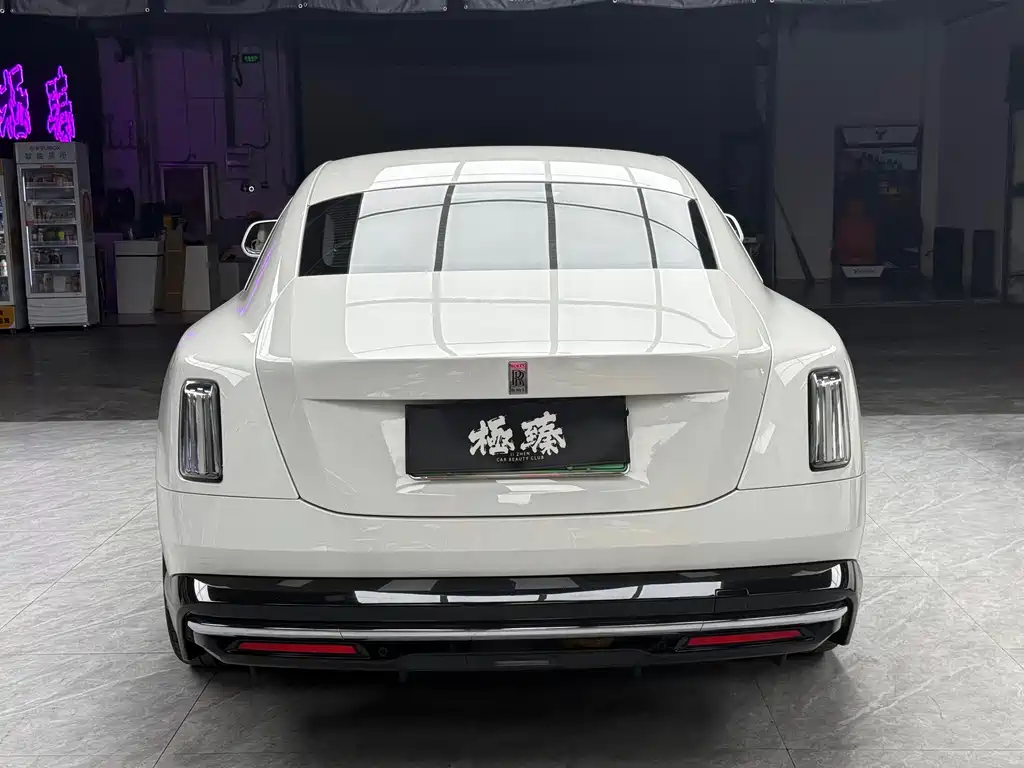 Rolls-Royce Phantom — миниатюра 5