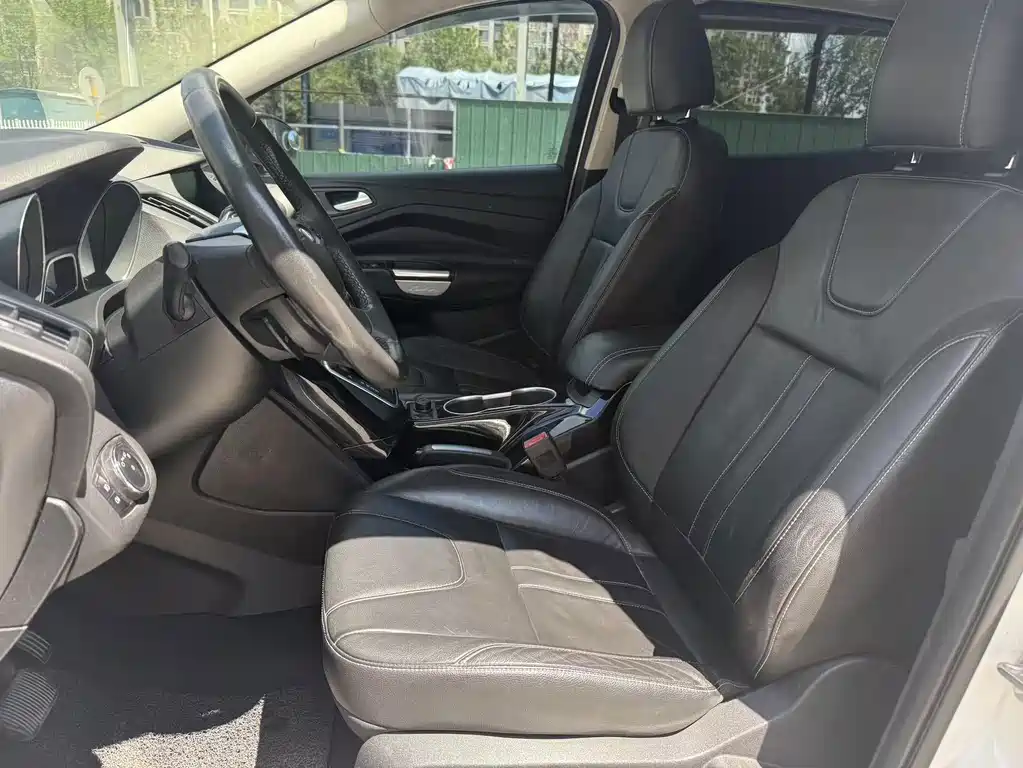 Ford Kuga — миниатюра 4