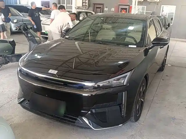 2024 Geely Galaxy L6
