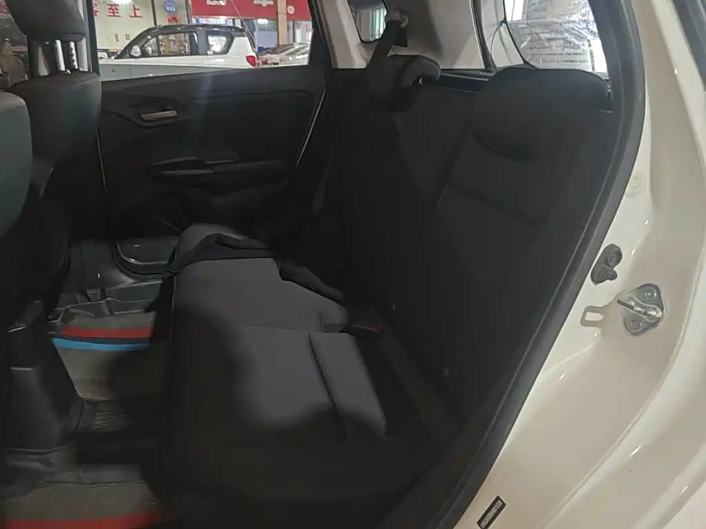 Honda Fit — миниатюра 17
