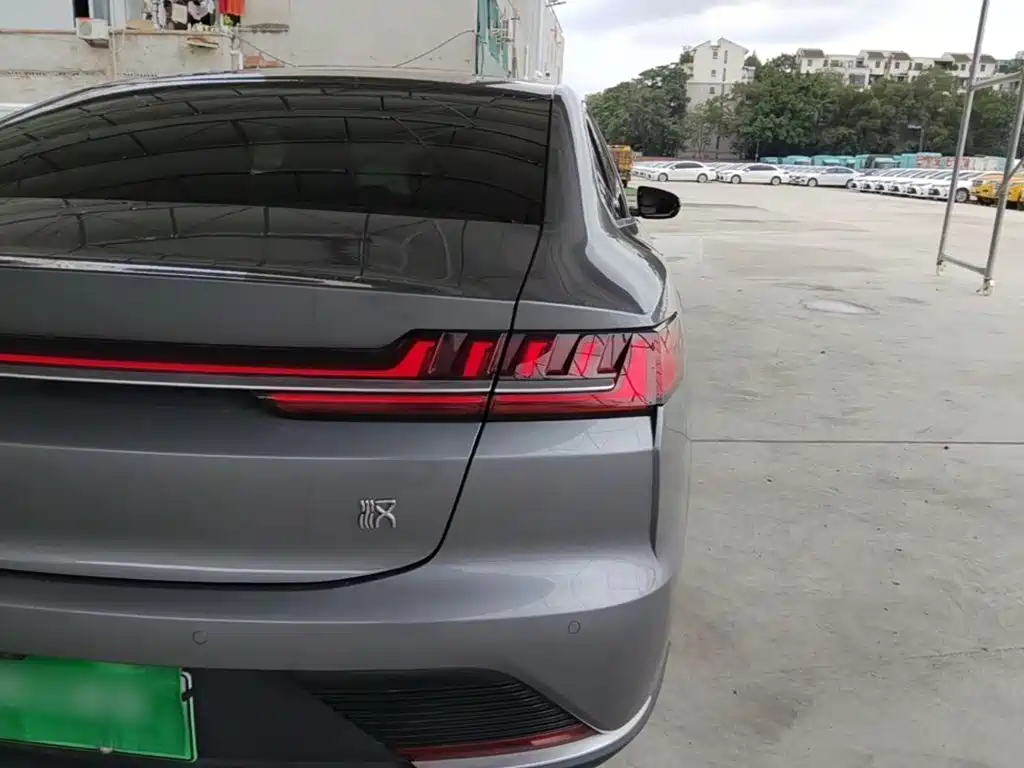 BYD Han — миниатюра 8