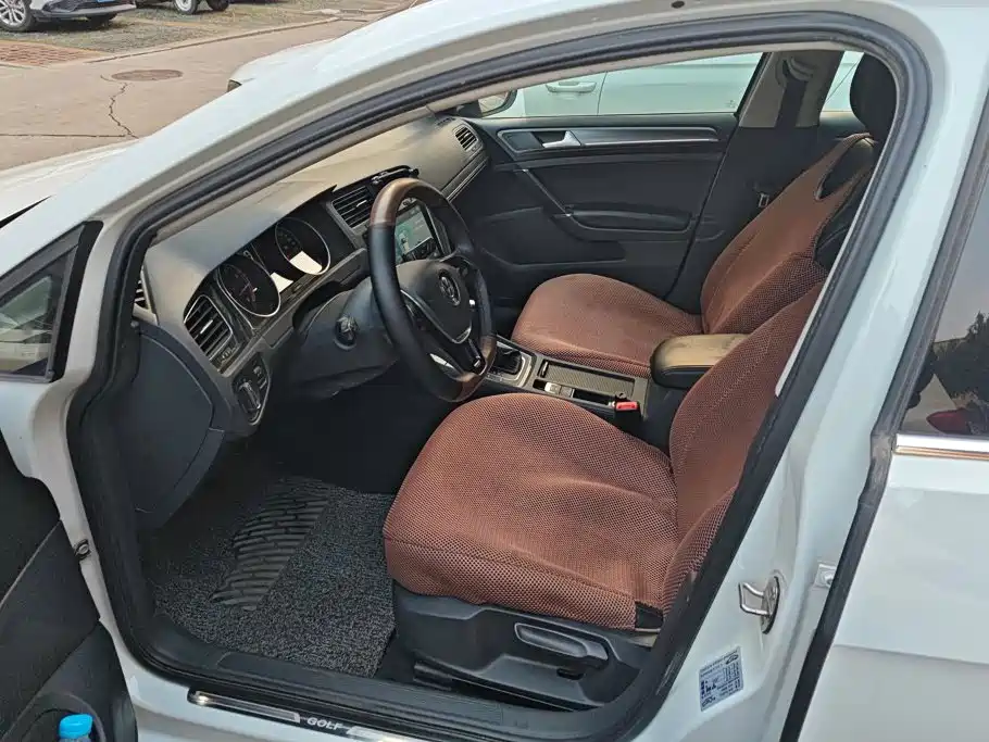 Volkswagen Golf — миниатюра 8