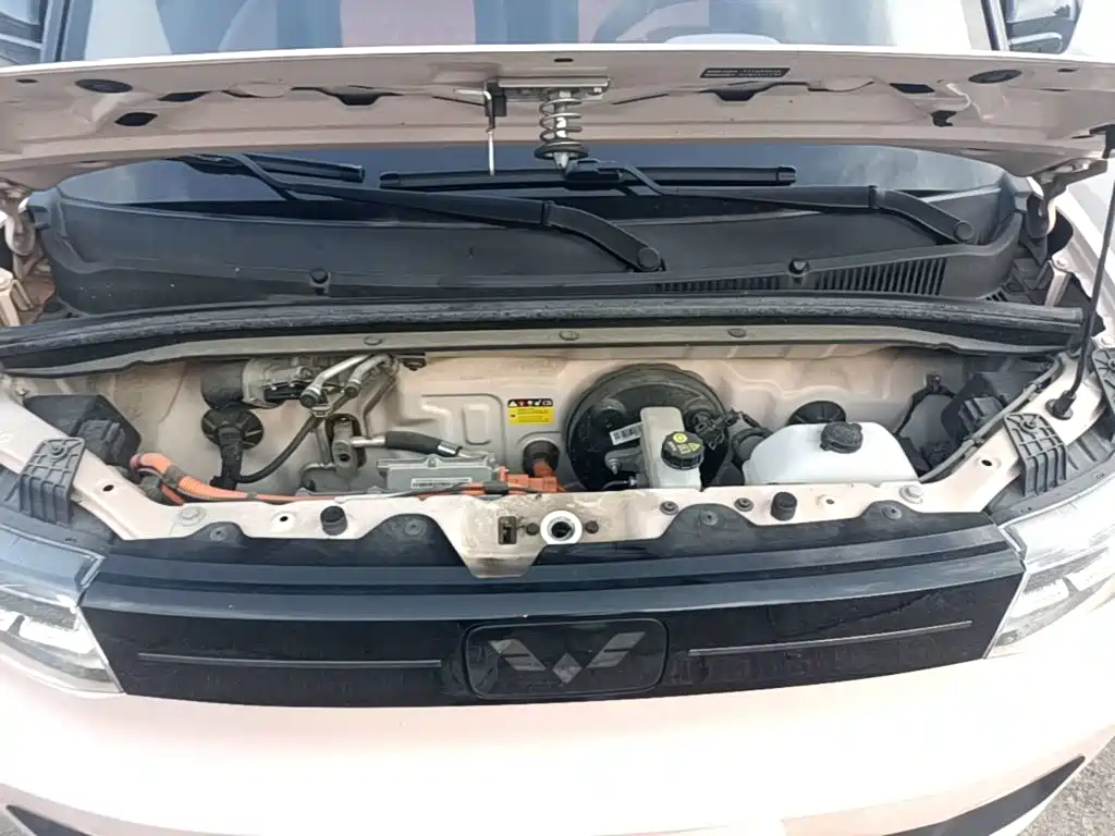 Wuling MINIEV — миниатюра 20