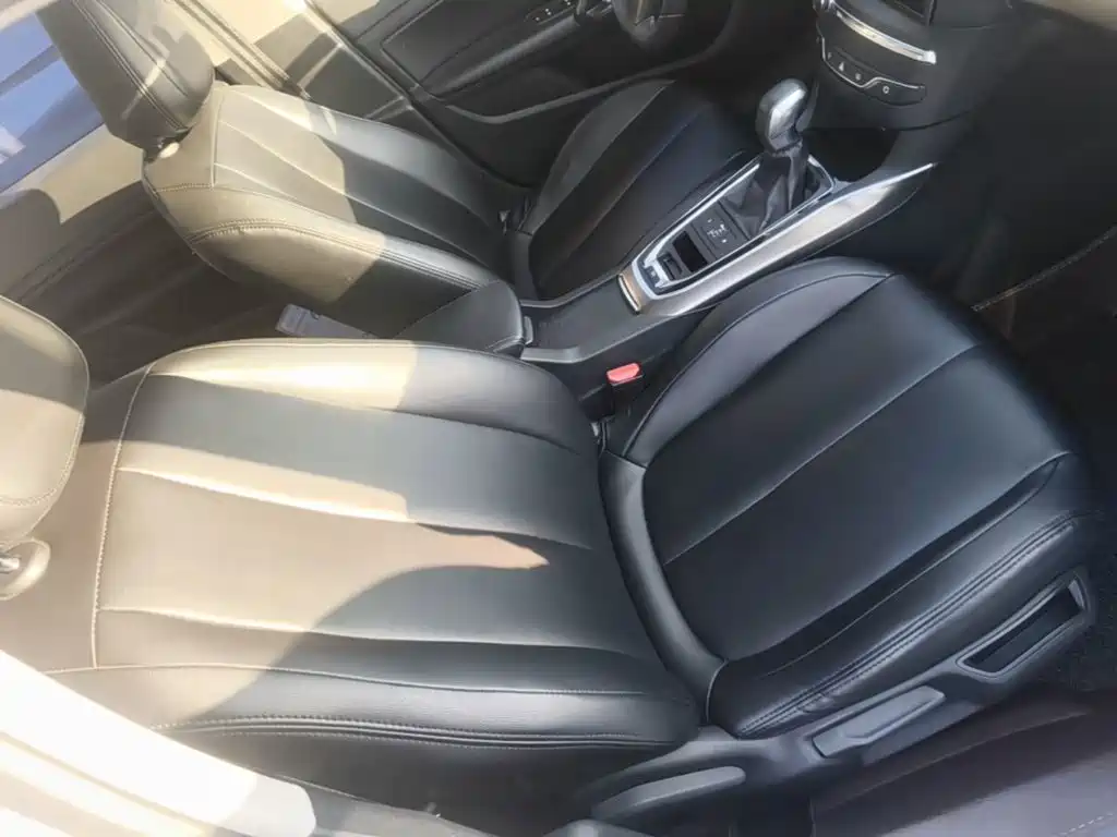 Peugeot 408 — миниатюра 25