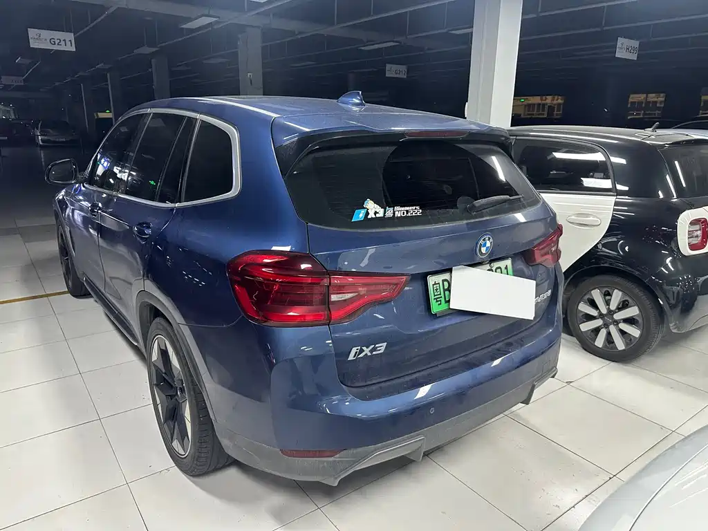 BMW iX3 — миниатюра 7
