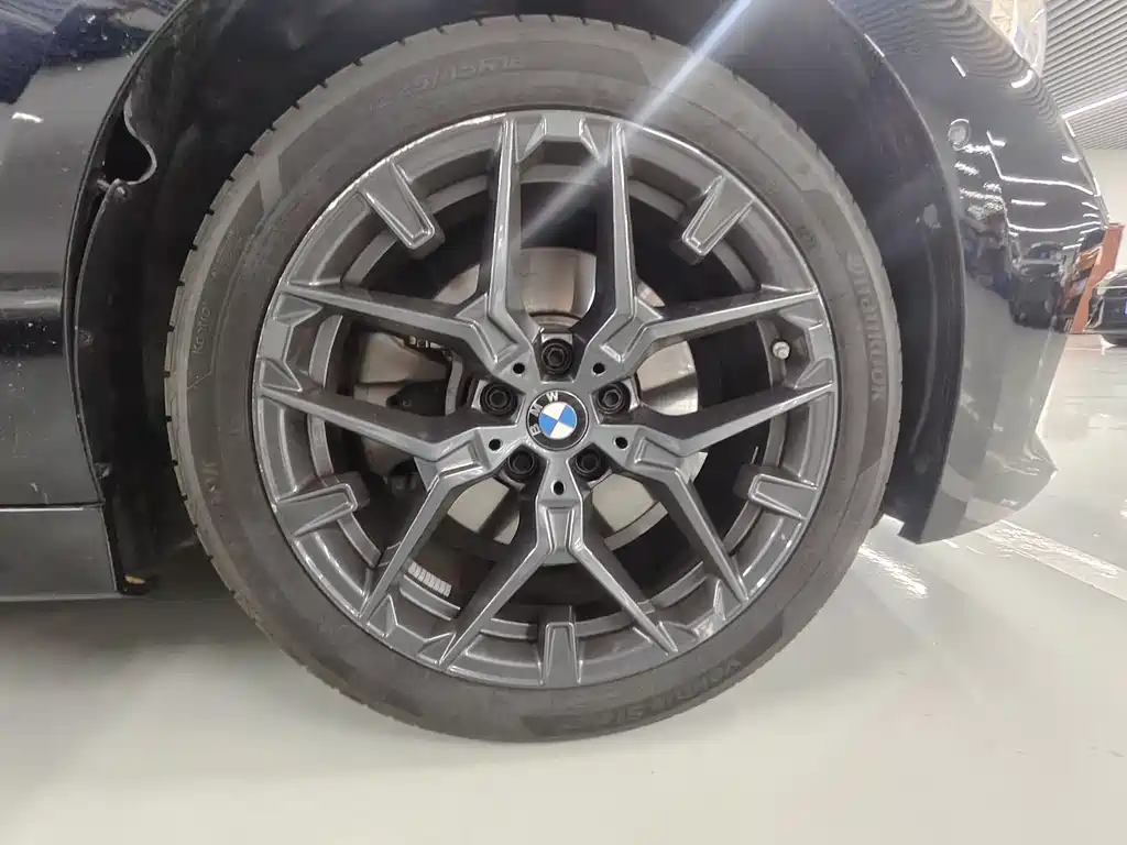 BMW 3 Series 3 2025 330Li M Sport