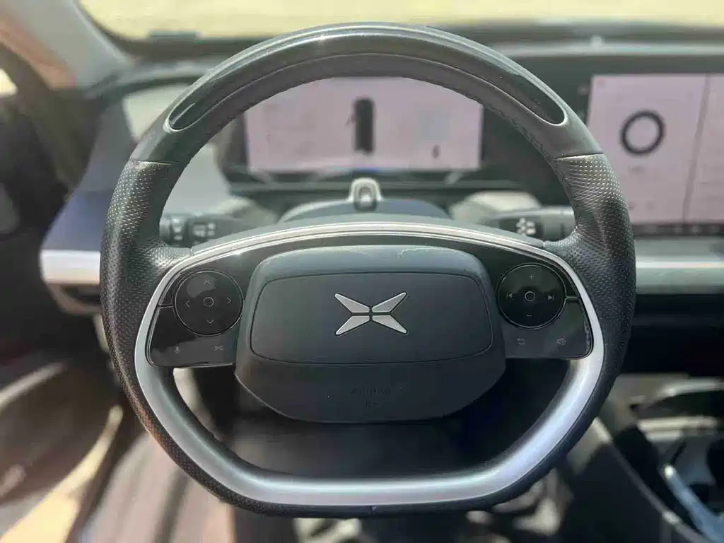 XPeng P7 — миниатюра 4