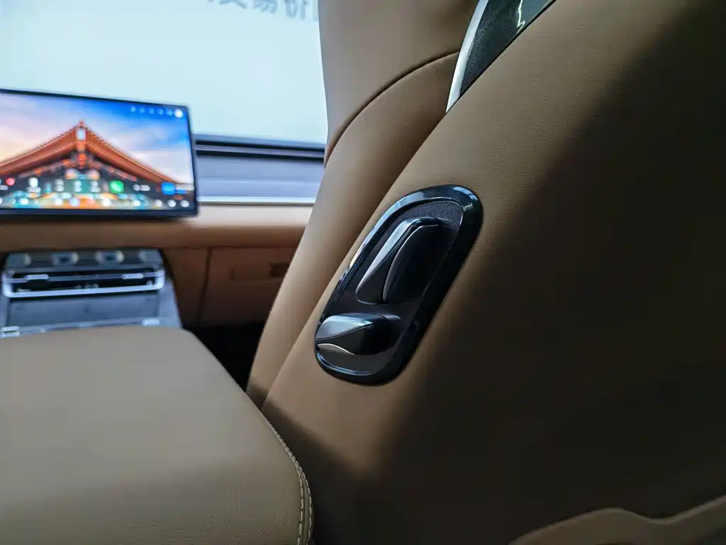 BYD Хань Ли — миниатюра 9