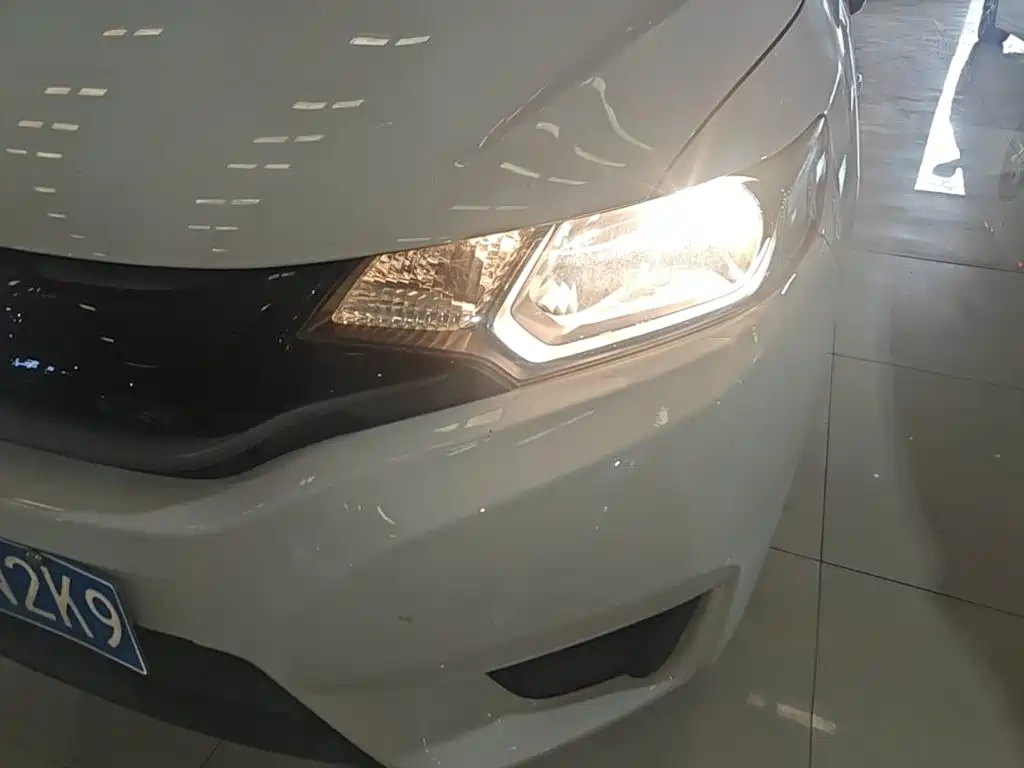 Honda Fit — миниатюра 24