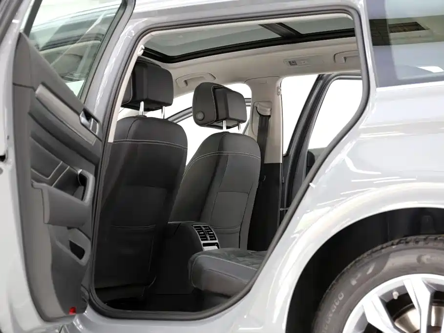 Volkswagen Passat Variant 2021 2.0T