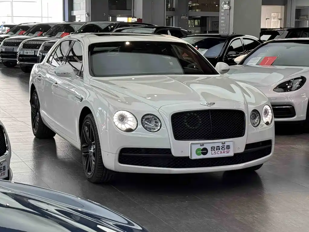 Bentley Flying Spur 2017 4.0T V8 Standard