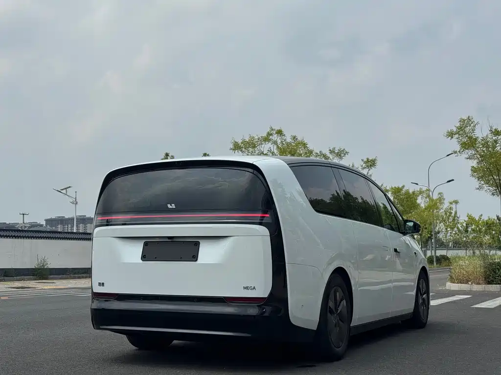 Li Auto Li MEGA — миниатюра 24