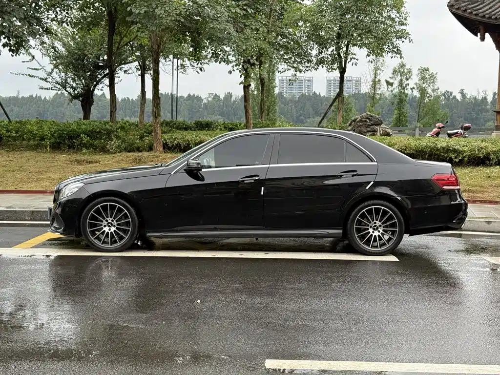 Mercedes-Benz E-Class E 2013 E 260 L CGI Fashion