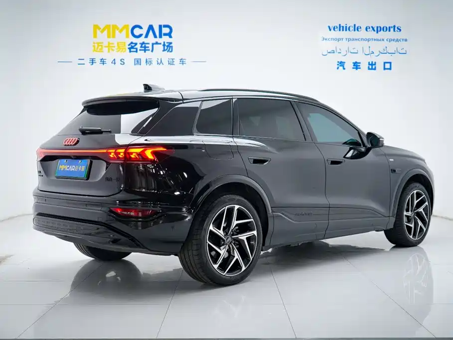 Audi Q6L e-tron