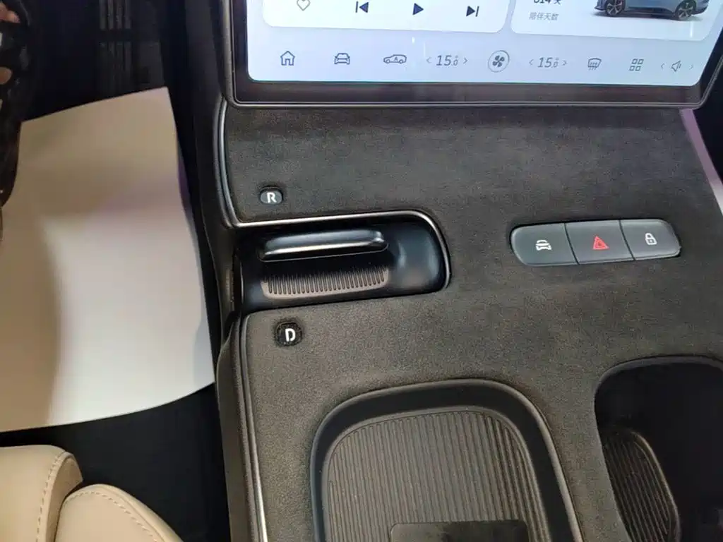 NIO ET5T — миниатюра 14