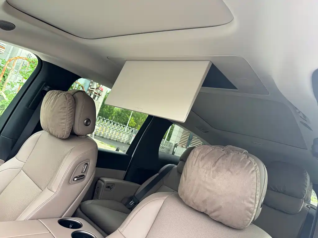 Li Auto Li MEGA — миниатюра 10