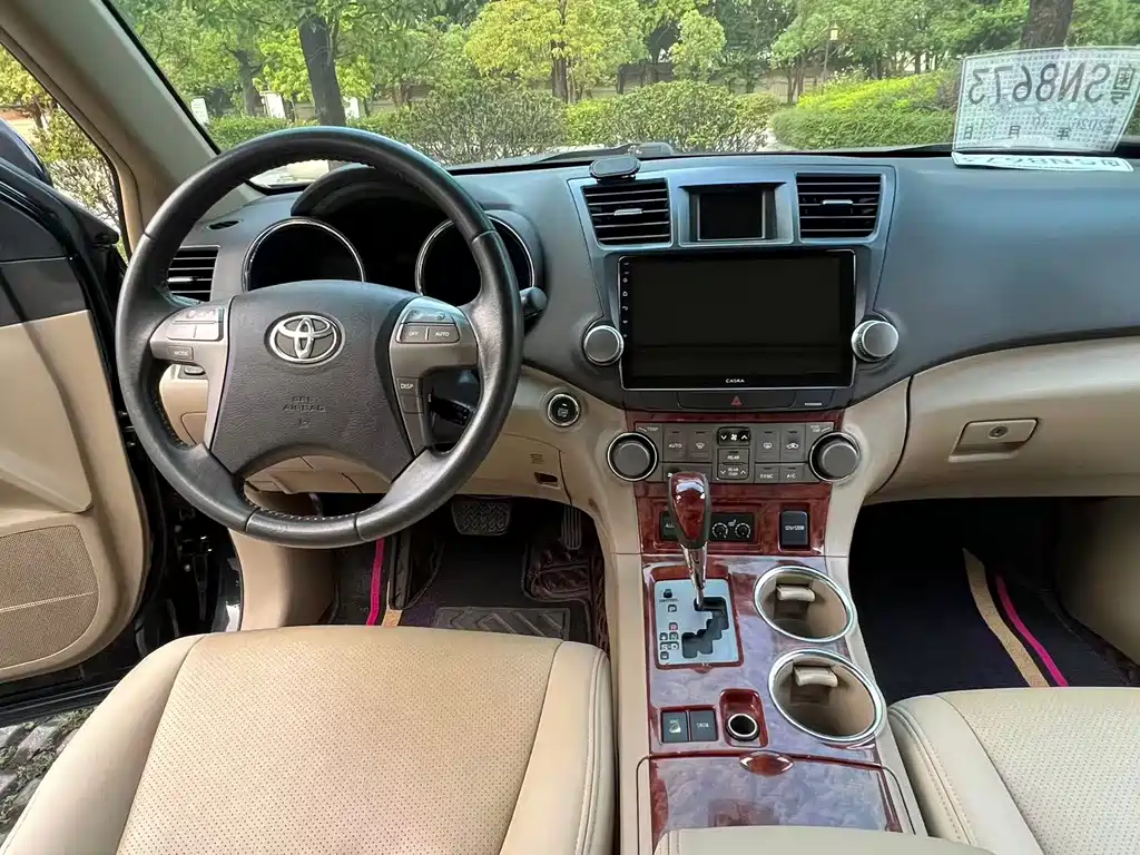 Toyota Highlander — миниатюра 9
