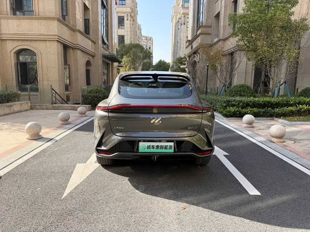 ZHIJI AUTOMOBILE ZHIJI LS7