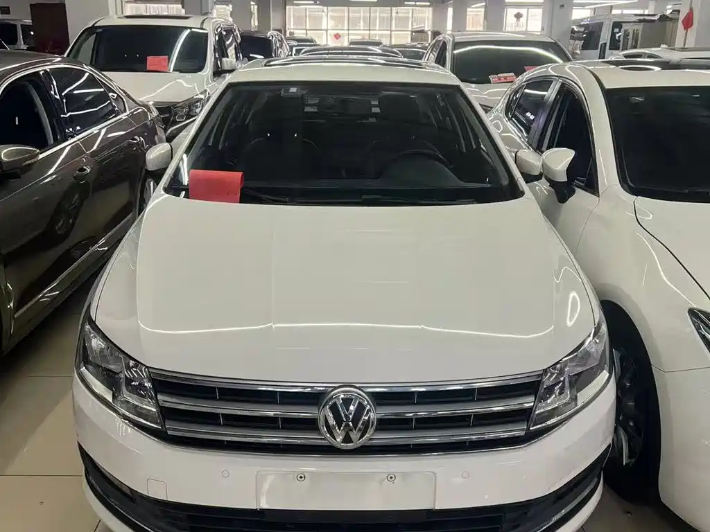 Volkswagen Lavida — миниатюра 2