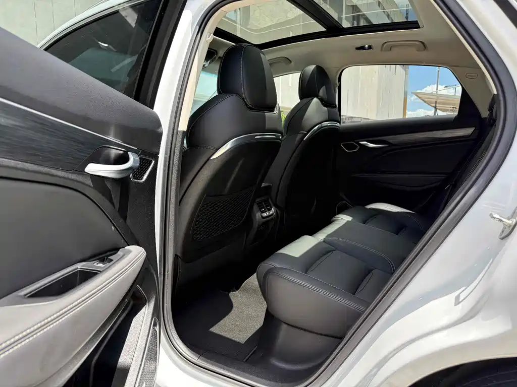 Geely Xingyue — миниатюра 5