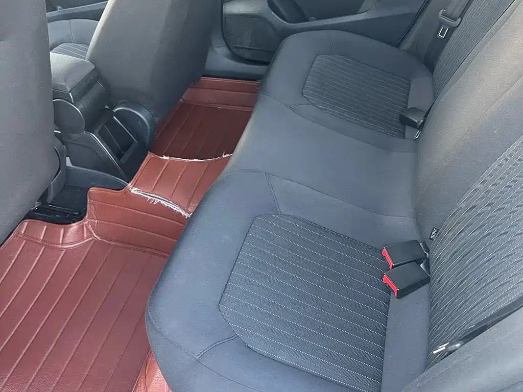 Volkswagen Jetta — миниатюра 6