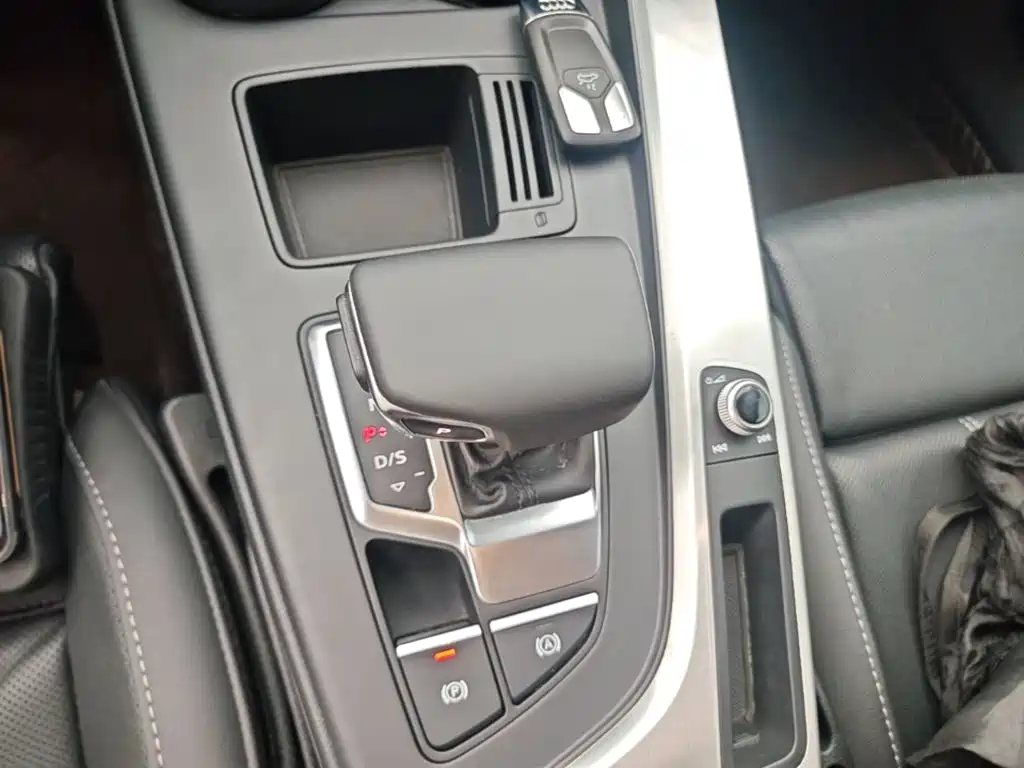 Audi A4L — миниатюра 14