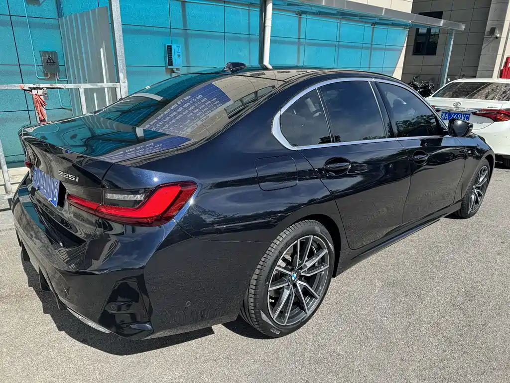 BMW 3 Series — миниатюра 7