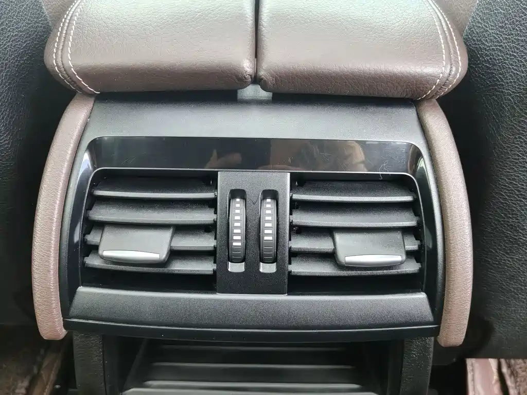 BMW X5 (Import) — миниатюра 12