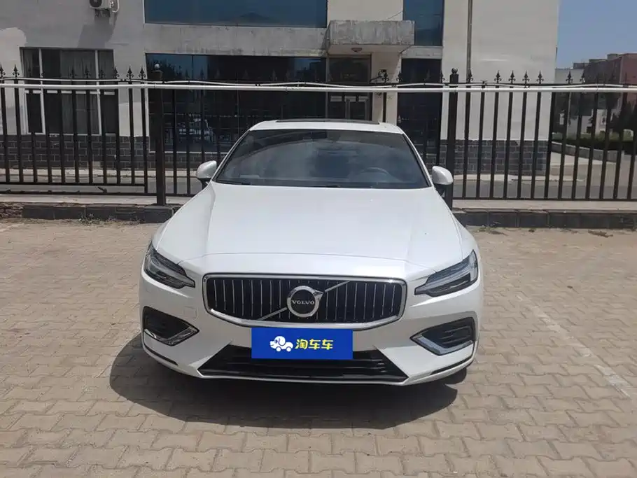 Volvo S60 — миниатюра 2