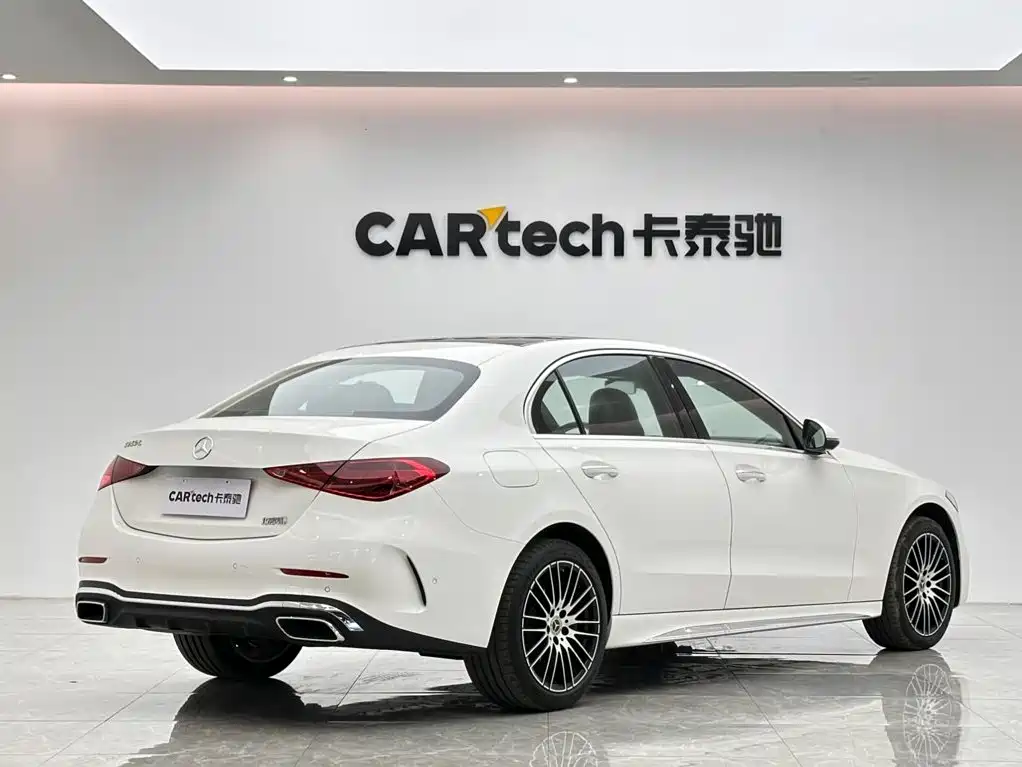 Mercedes-Benz C-Class — миниатюра 5