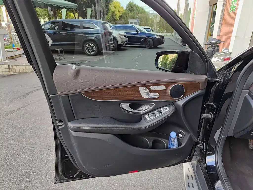 Mercedes-Benz GLC 2022 GLC 300 L 4MATIC