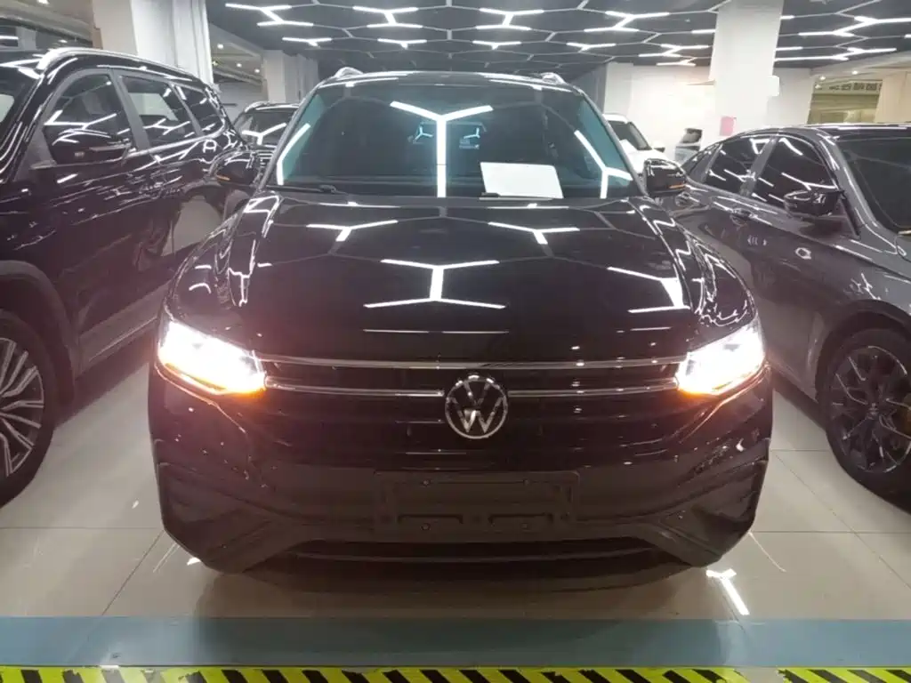 Volkswagen Tiguan L — миниатюра 3