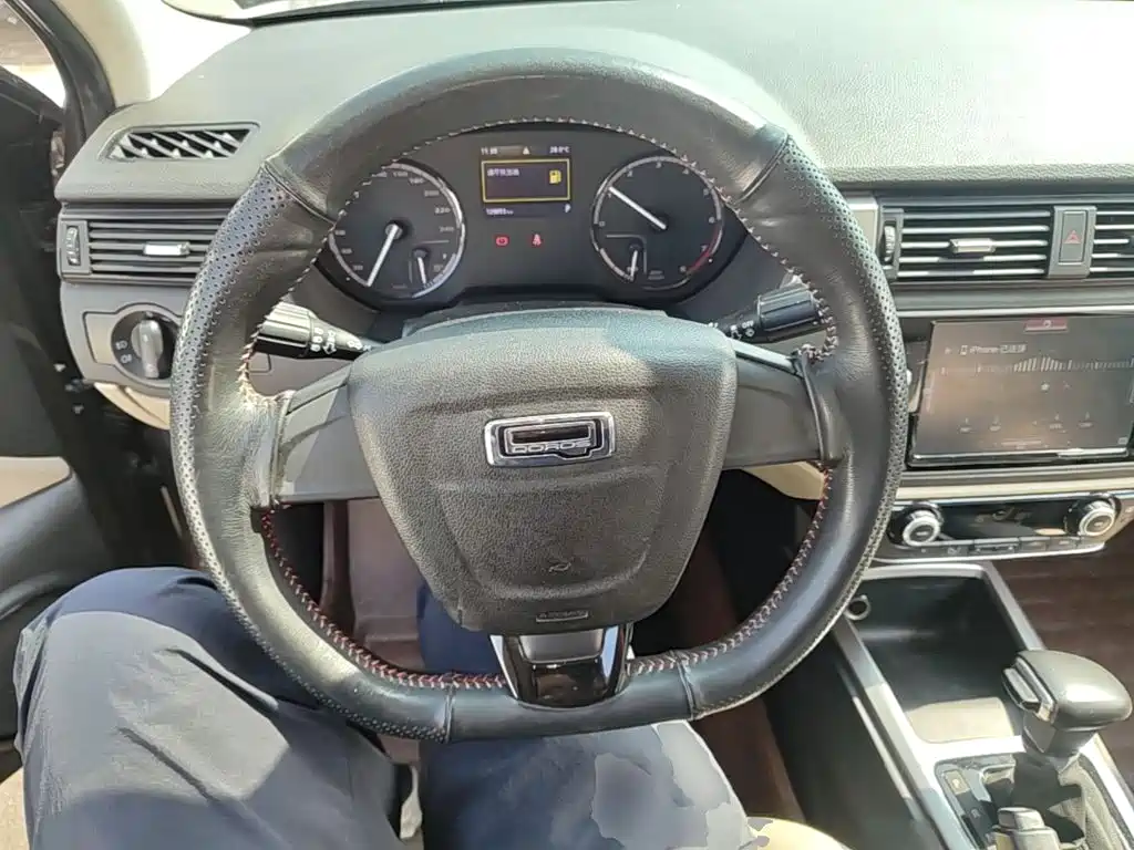 Qoros Qoros 3 — миниатюра 11