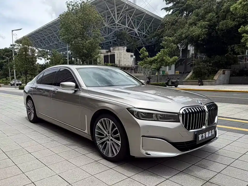 BMW 7 Series — миниатюра 3