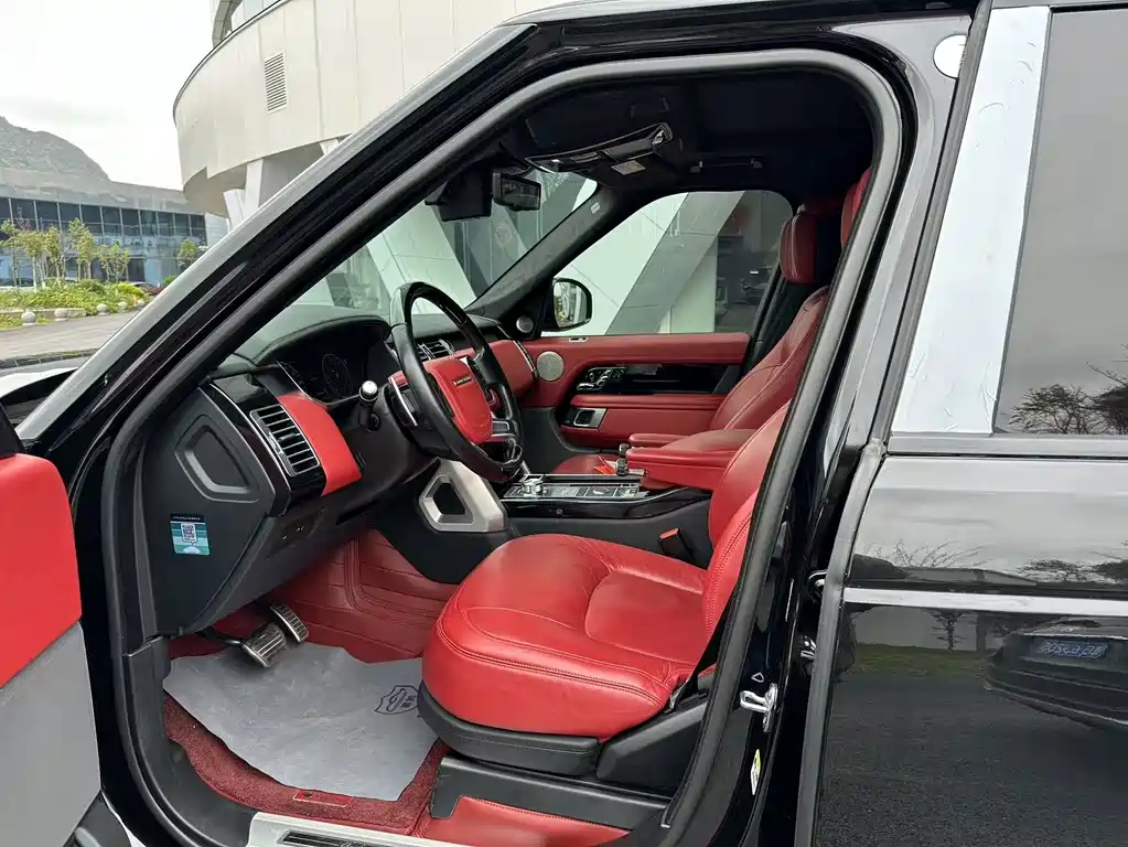 Land Rover Range Rover — миниатюра 13