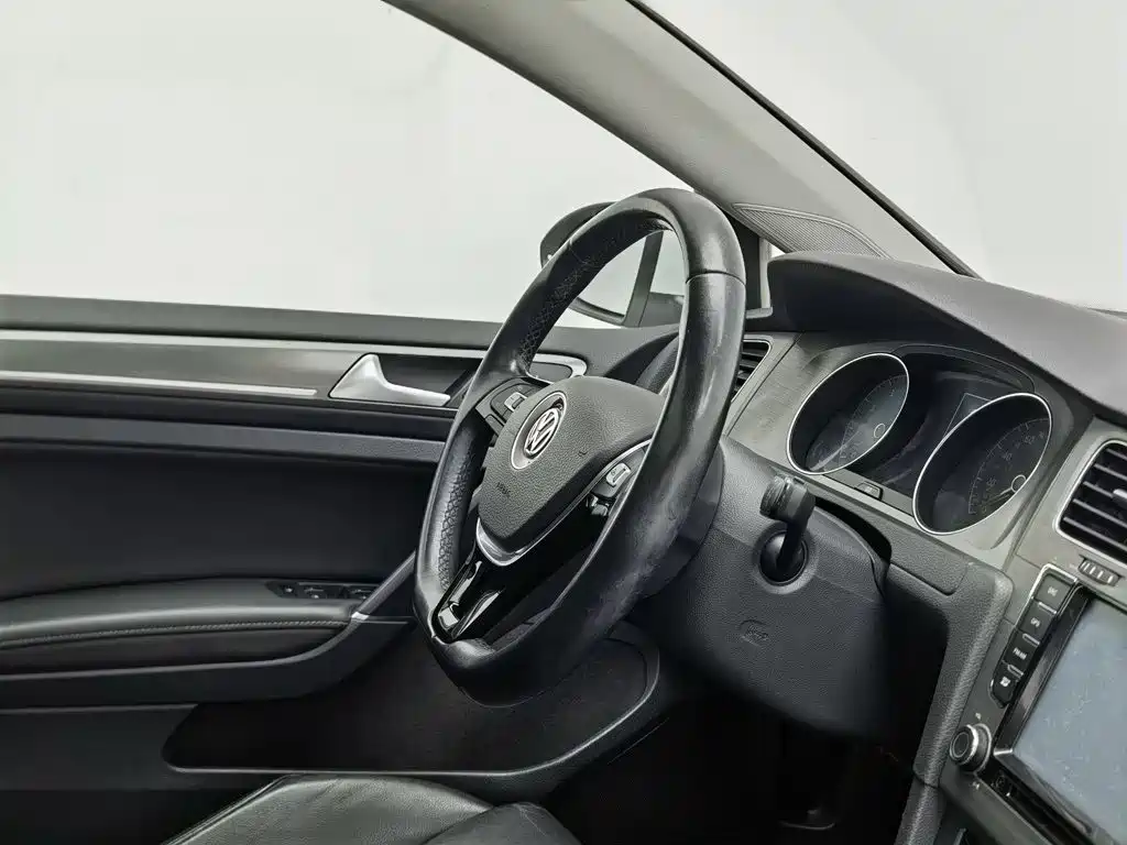 Volkswagen Golf — миниатюра 22