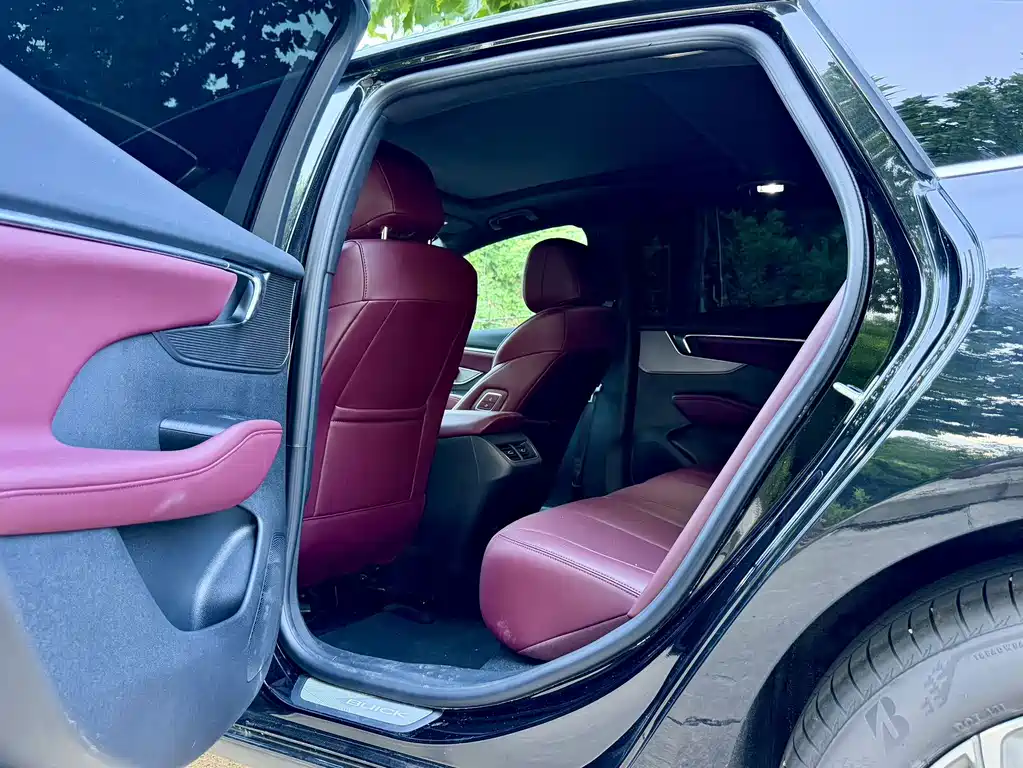 Buick LaCrosse — миниатюра 11