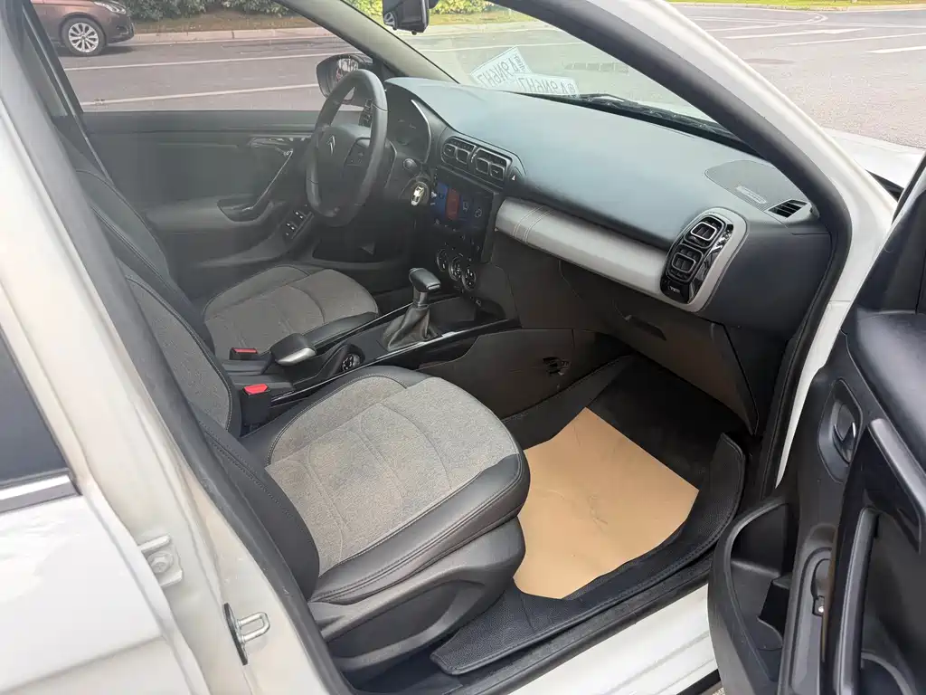 Citroen C3-XR — миниатюра 13