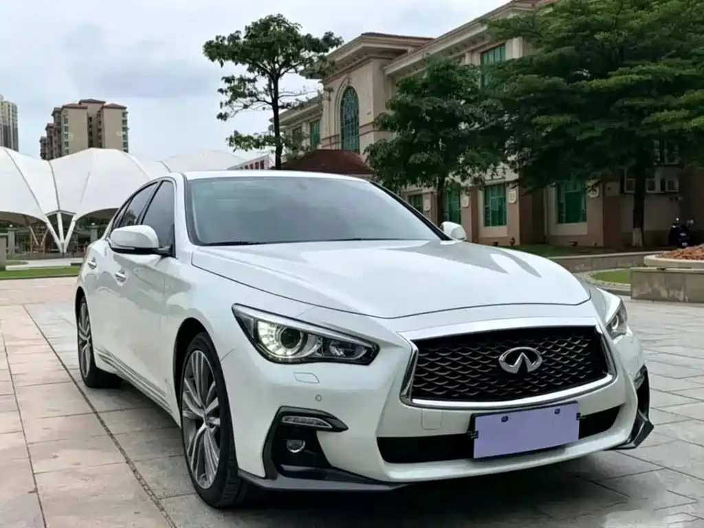 Infiniti Q50L 2015 2.0T Enjoy