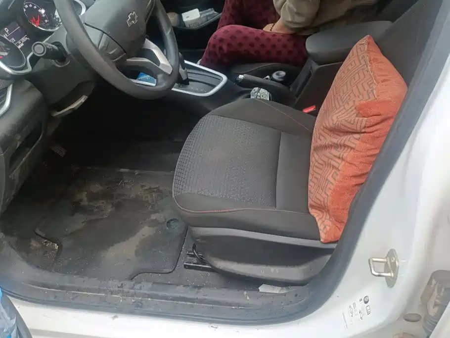 Chevrolet Cavalier — миниатюра 9