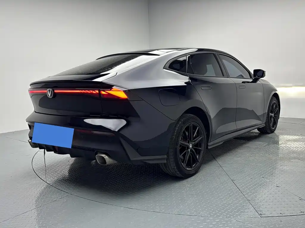 Changan UNI-V iDD — миниатюра 7