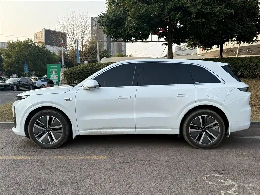 Li Auto IDEAL L6