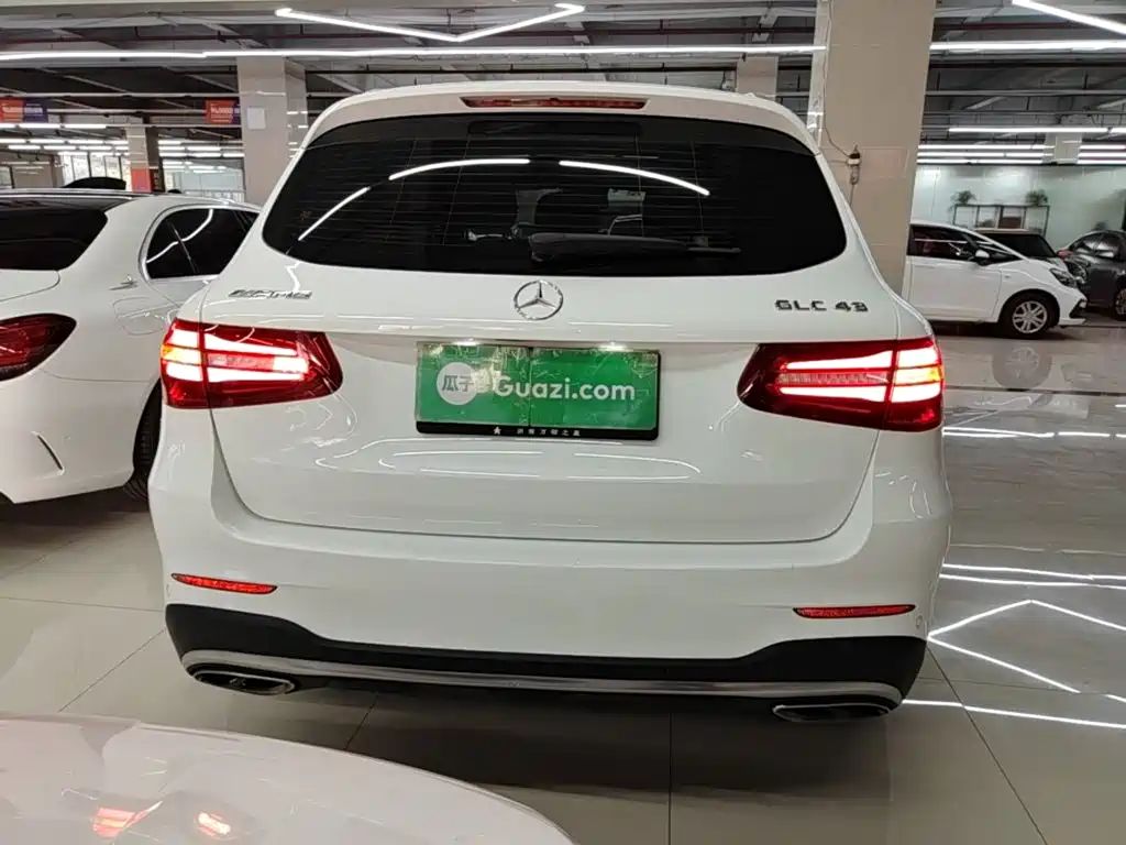 Mercedes-Benz GLC AMG — миниатюра 6