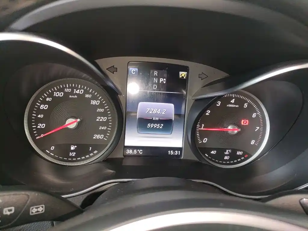 Mercedes-Benz GLC — миниатюра 12