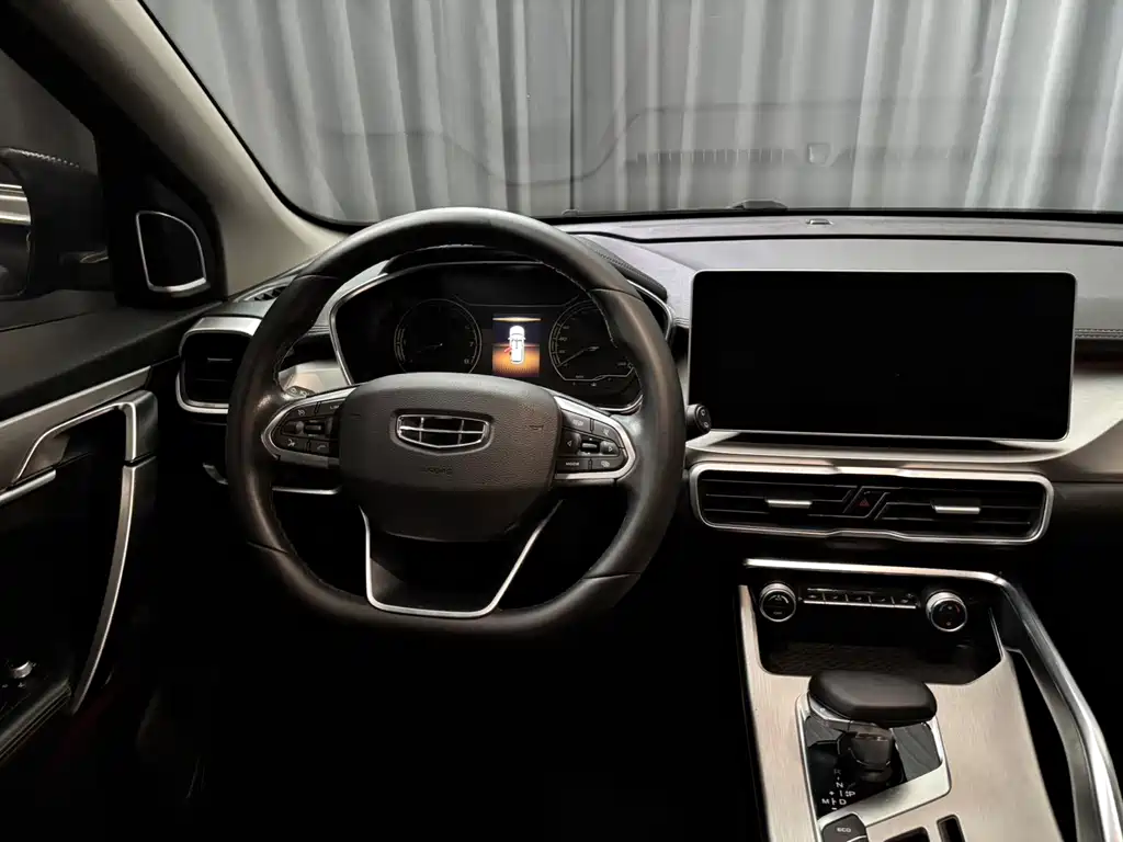 Geely Binyue — миниатюра 11