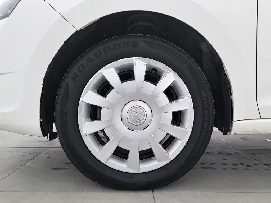 Skoda Rapid Spaceback — миниатюра 17