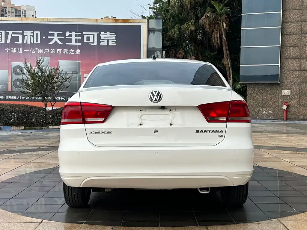 Volkswagen Santana — миниатюра 5